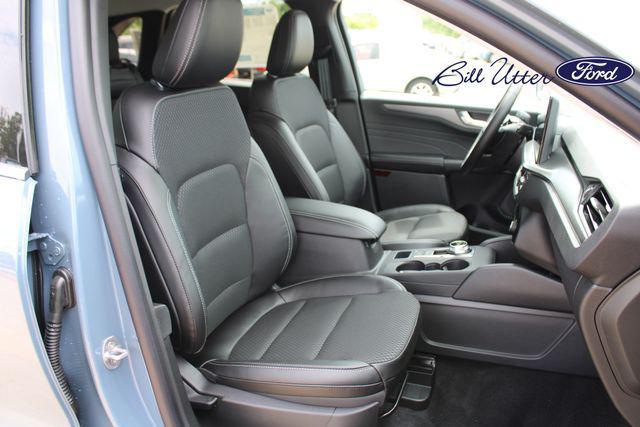 new 2025 Ford Escape PHEV car, priced at $35,783