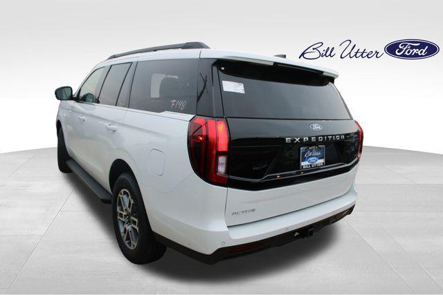 new 2025 Ford Expedition car, priced at $69,950