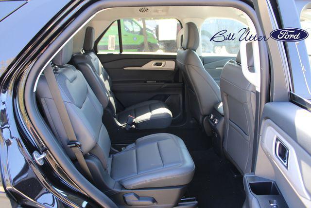 new 2025 Ford Explorer car, priced at $38,665