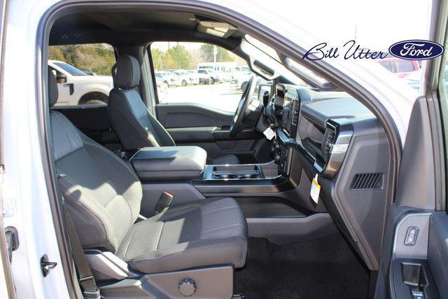 new 2025 Ford F-150 car, priced at $42,495