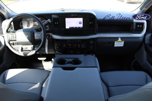 new 2025 Ford F-350 car, priced at $63,749