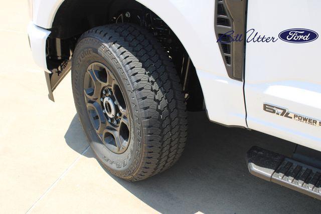 new 2025 Ford F-250 car, priced at $69,765