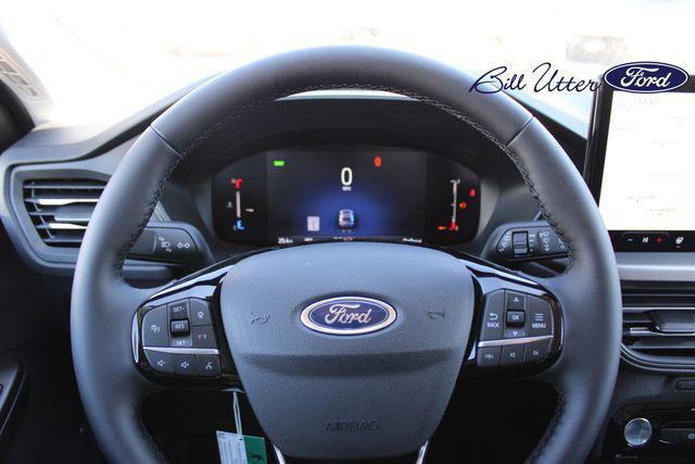 new 2025 Ford Escape car, priced at $33,646