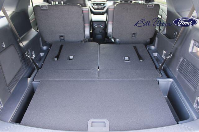 new 2025 Ford Explorer car, priced at $46,998