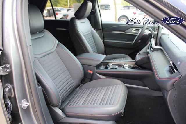 new 2025 Ford Explorer car, priced at $46,998