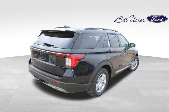 new 2025 Ford Explorer car, priced at $40,917