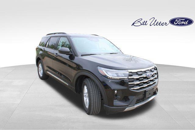 new 2025 Ford Explorer car, priced at $40,917