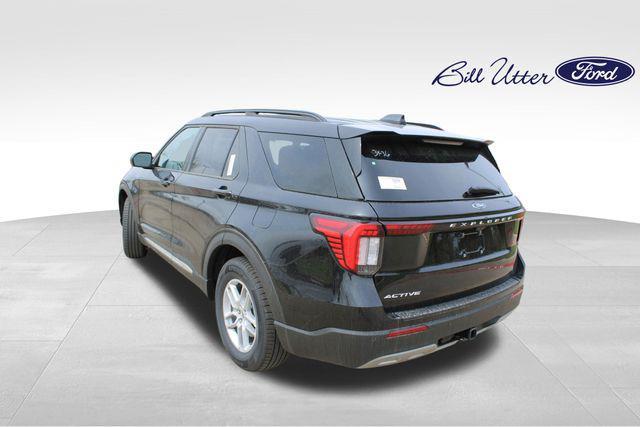 new 2025 Ford Explorer car, priced at $40,917