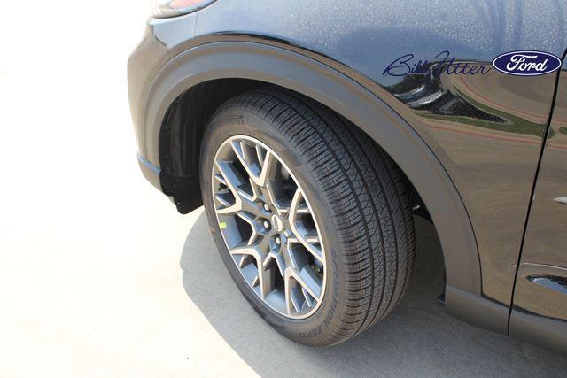 new 2025 Ford Explorer car, priced at $55,853