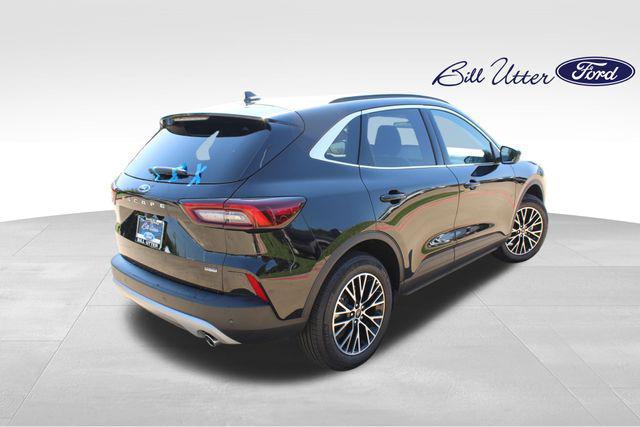 new 2025 Ford Escape PHEV car, priced at $35,224