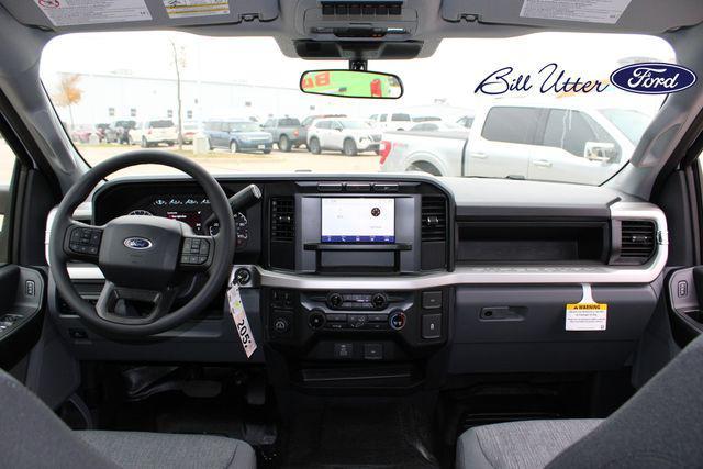 new 2024 Ford F-350 car, priced at $48,975