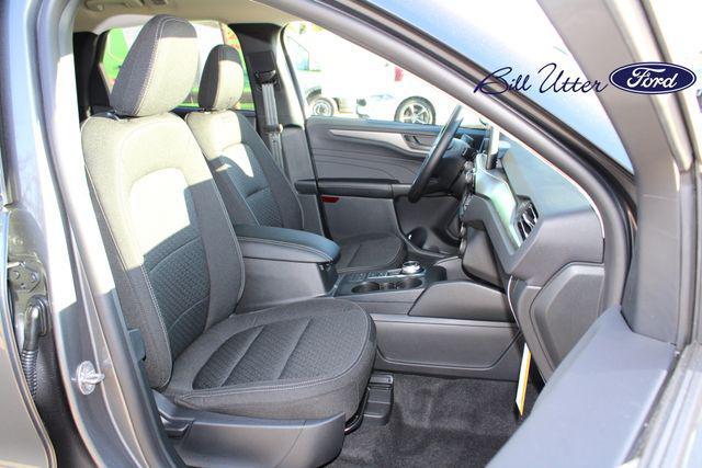 new 2025 Ford Escape car, priced at $25,647