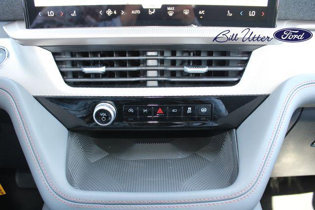new 2025 Ford Explorer car, priced at $39,616