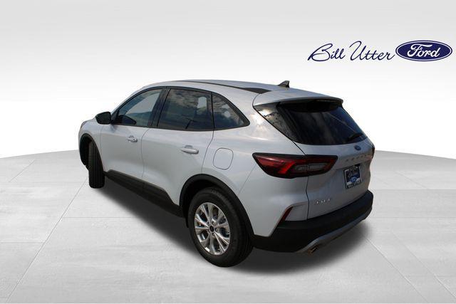 new 2025 Ford Escape car, priced at $25,912