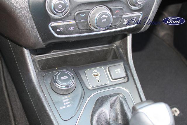 used 2019 Jeep Cherokee car, priced at $14,693