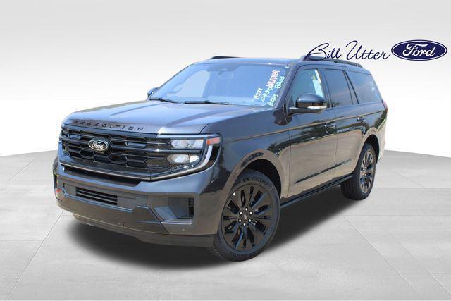 new 2025 Ford Expedition car, priced at $80,490