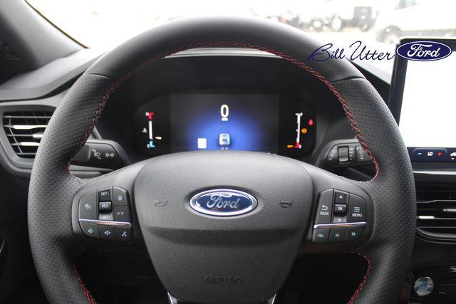 new 2025 Ford Escape car, priced at $30,321