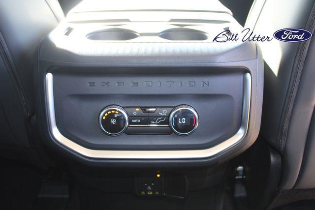 new 2025 Ford Expedition Max car, priced at $75,840