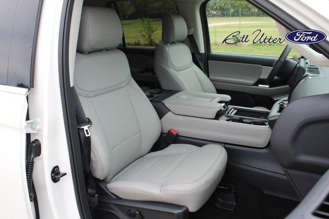 new 2025 Ford Expedition Max car, priced at $73,523