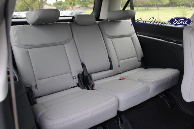 new 2025 Ford Expedition Max car, priced at $73,523