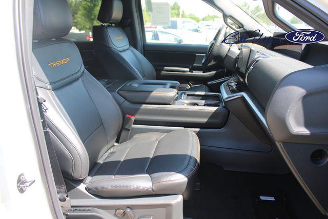 new 2025 Ford Expedition car, priced at $84,020