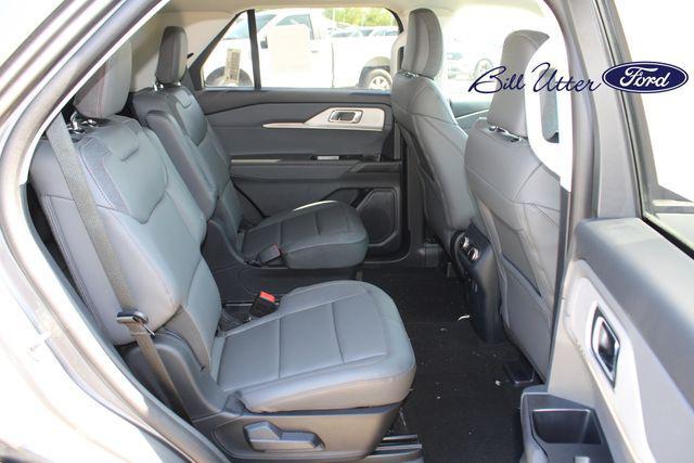 new 2025 Ford Explorer car, priced at $41,617