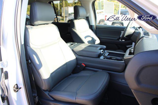 new 2025 Ford Expedition Max car, priced at $70,451