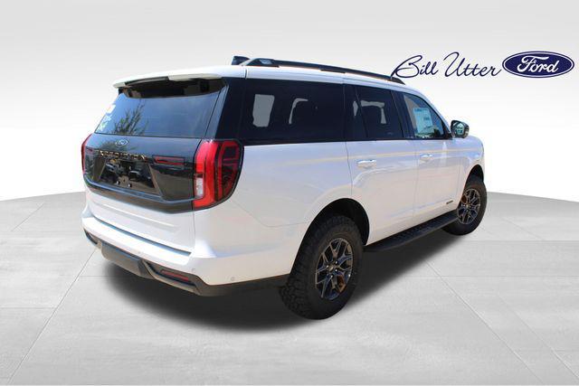 new 2025 Ford Expedition car, priced at $84,020