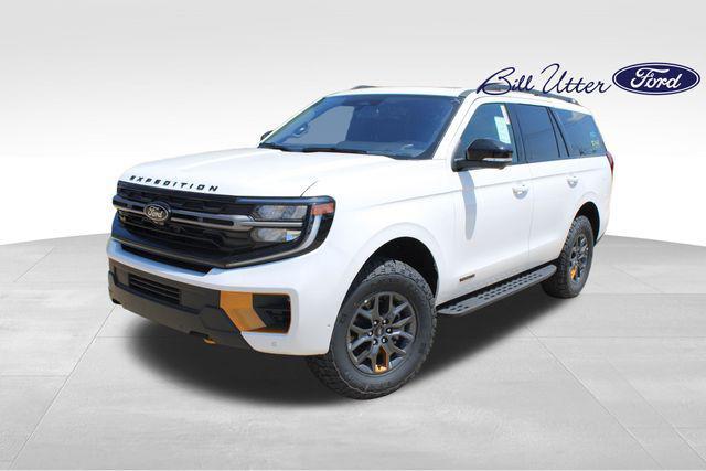 new 2025 Ford Expedition car, priced at $84,020