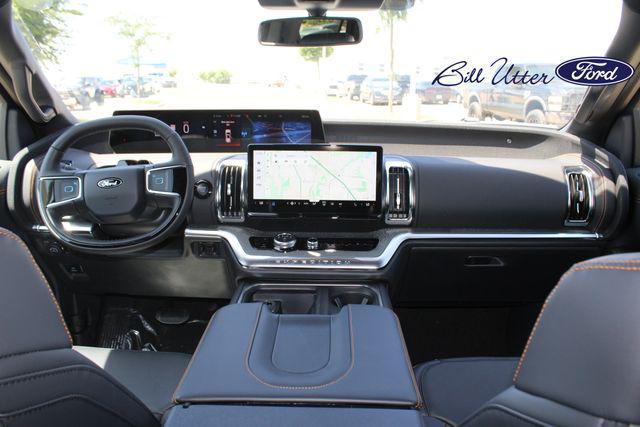new 2025 Ford Expedition car, priced at $84,020