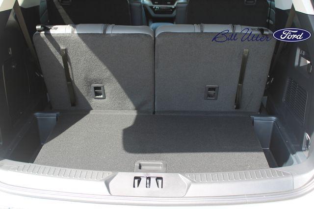 new 2025 Ford Explorer car, priced at $45,762
