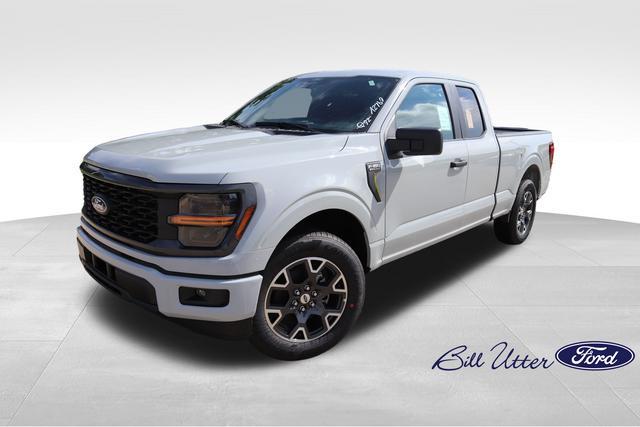 new 2024 Ford F-150 car, priced at $33,890