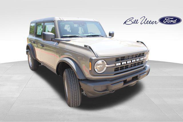 new 2025 Ford Bronco car, priced at $44,975