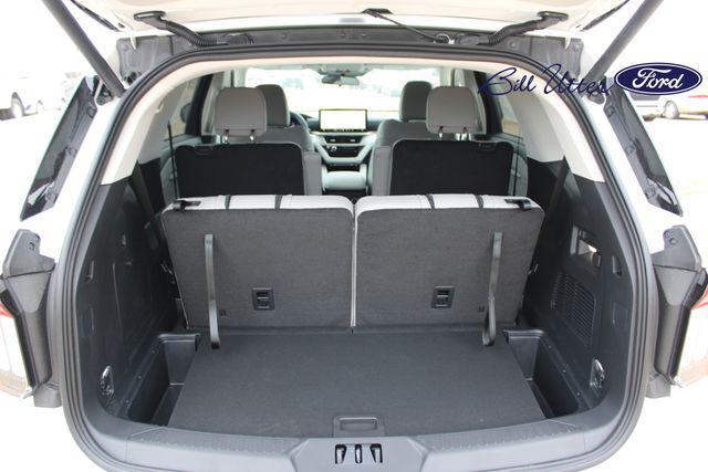 new 2025 Ford Explorer car, priced at $39,358