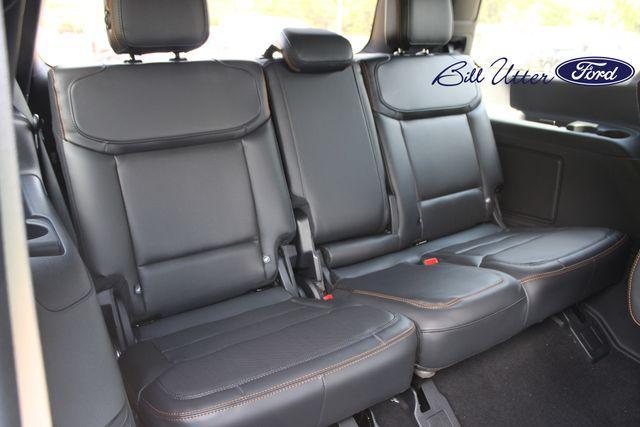 new 2025 Ford Expedition car, priced at $84,540