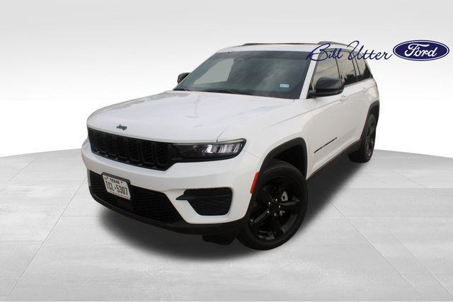 used 2023 Jeep Grand Cherokee car, priced at $29,449