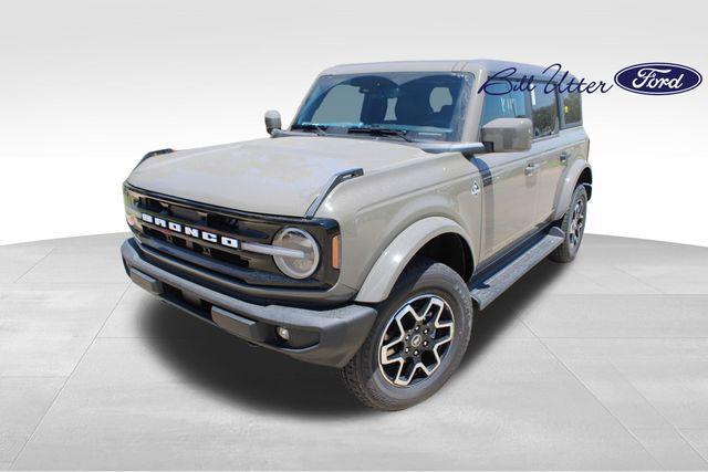 new 2025 Ford Bronco car, priced at $50,498