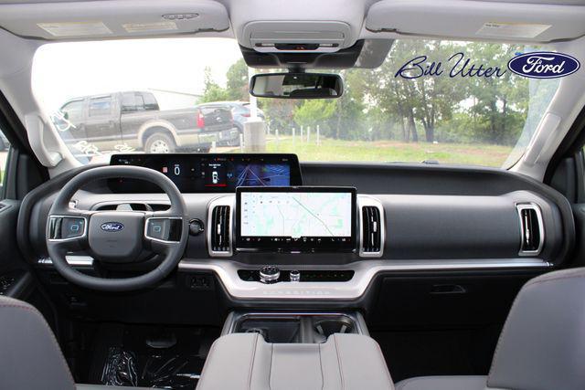 new 2025 Ford Expedition car, priced at $68,705