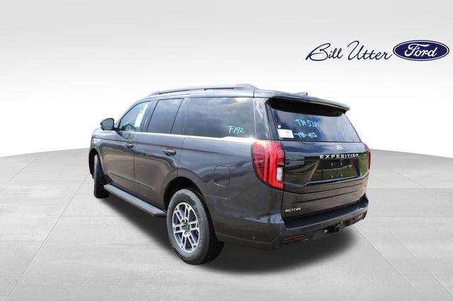 new 2025 Ford Expedition car, priced at $68,705