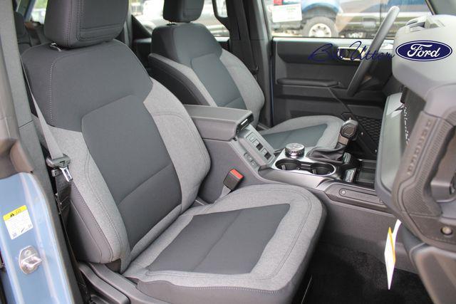 new 2025 Ford Bronco car, priced at $41,915