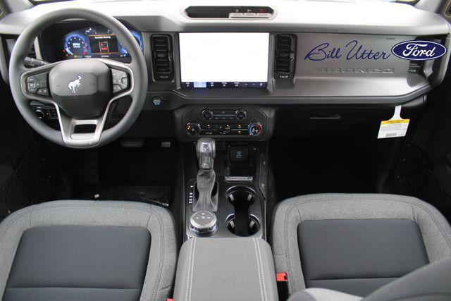 new 2025 Ford Bronco car, priced at $41,915