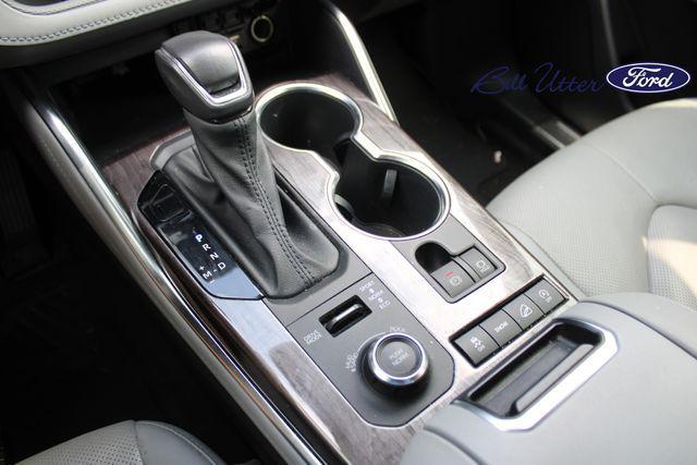 used 2021 Toyota Highlander car, priced at $28,999