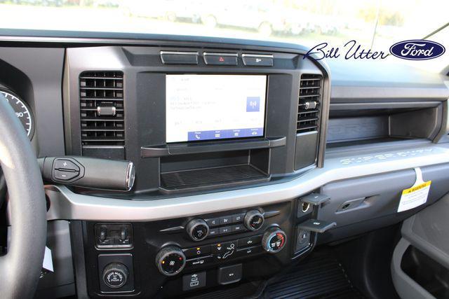 new 2024 Ford F-250 car, priced at $45,828