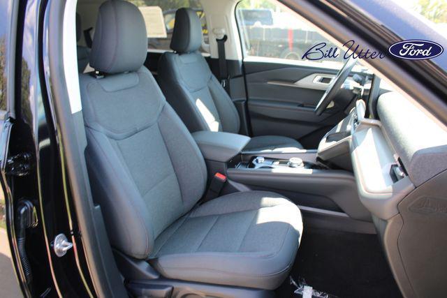 new 2025 Ford Explorer car, priced at $38,773