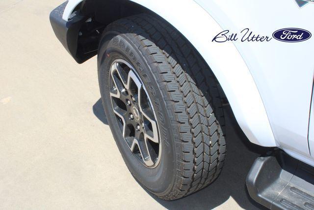 new 2025 Ford Bronco car, priced at $49,609
