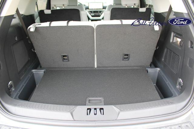 new 2025 Ford Explorer car, priced at $57,254