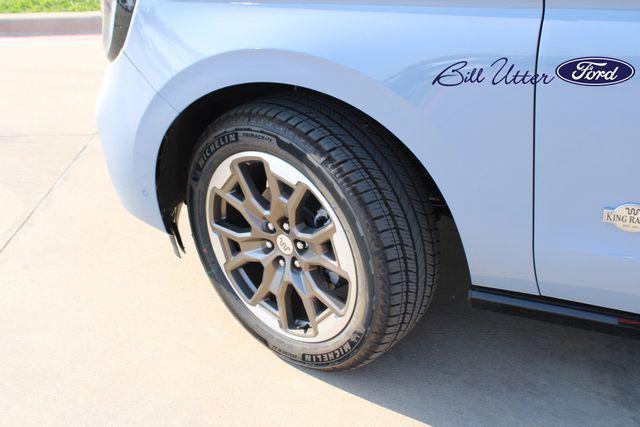 new 2025 Ford Expedition car, priced at $83,678