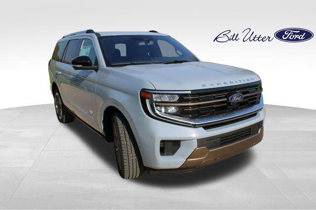 new 2025 Ford Expedition car, priced at $83,678