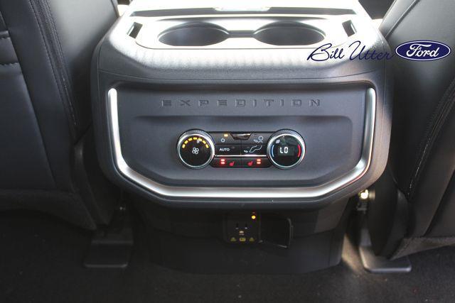 new 2025 Ford Expedition car, priced at $77,489