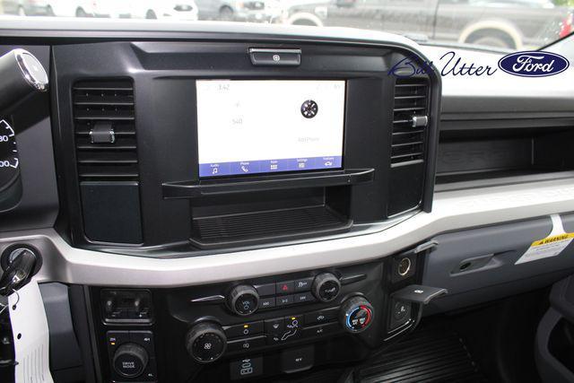 new 2025 Ford F-350 car, priced at $72,925